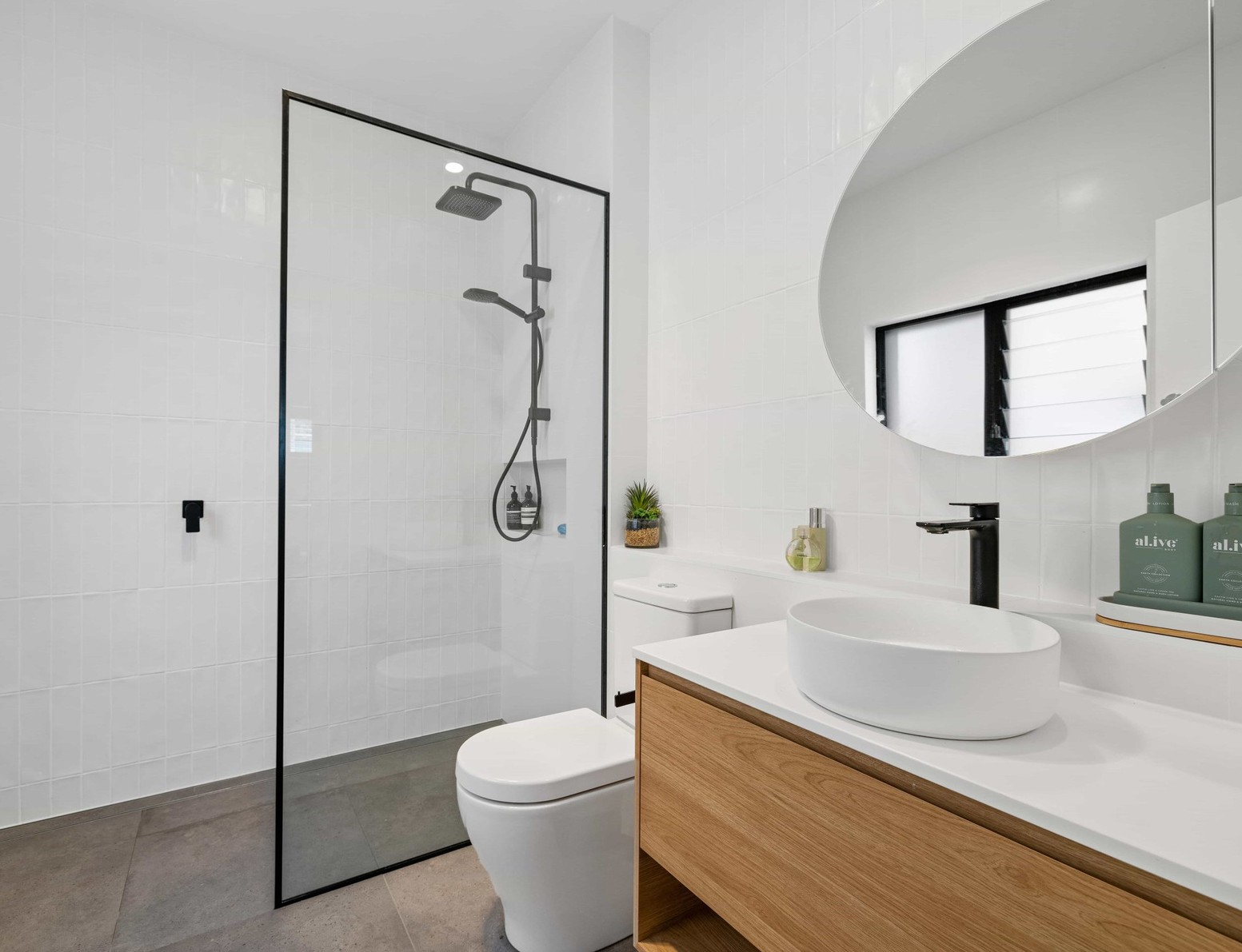 Choose The Perfect Bathroom Tiles For Your Style.