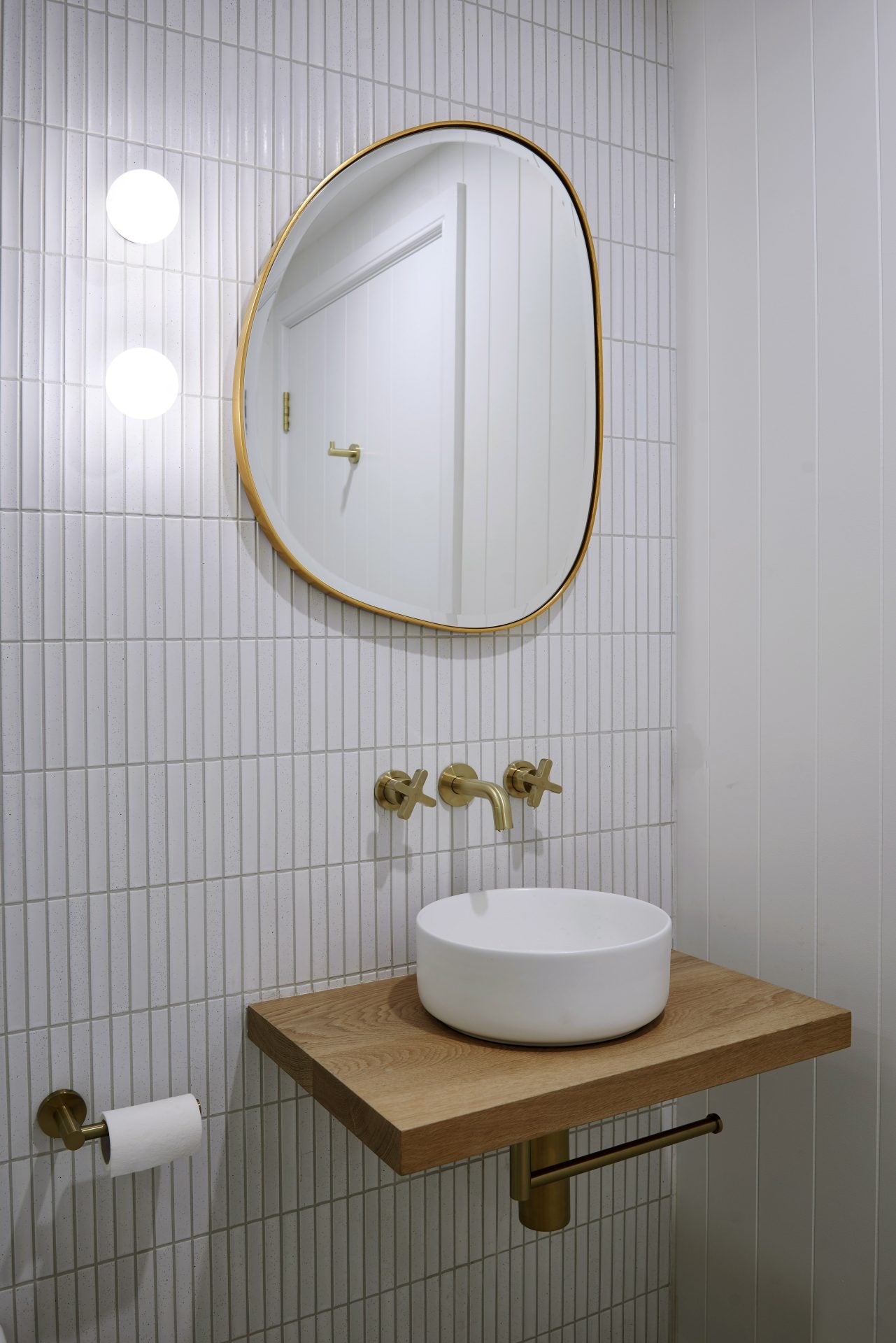 White / Matt / 296 X 299