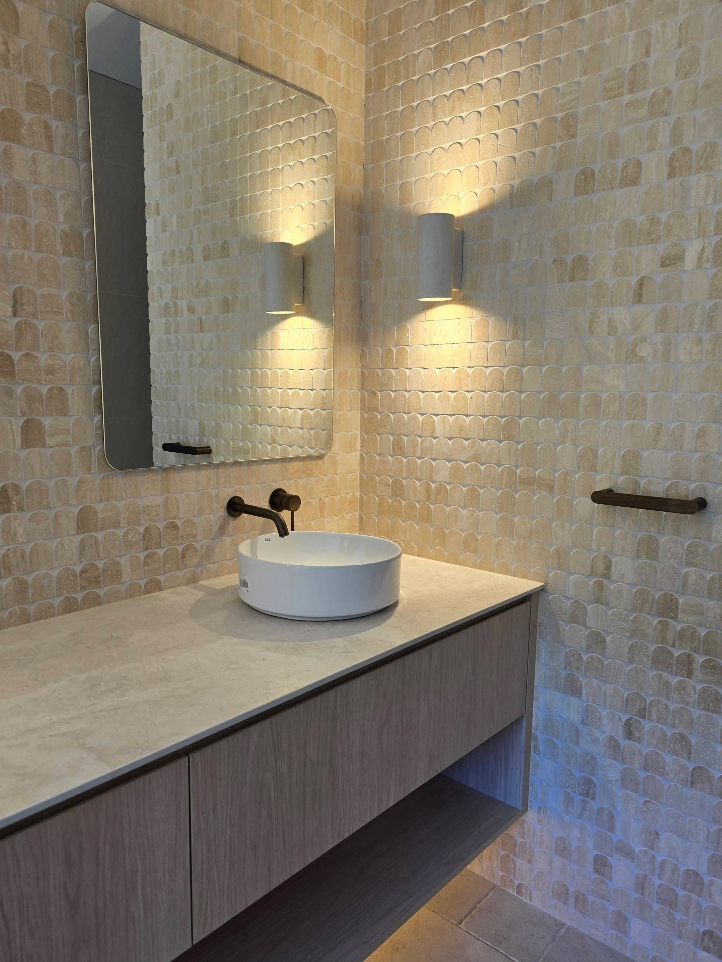 Beige / Honed / 298x 306